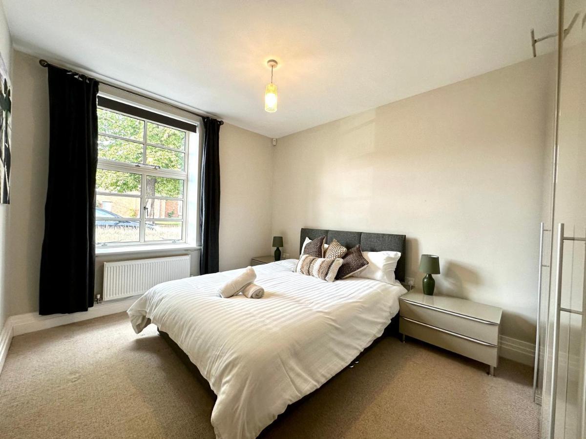 Desirable 2 Bedroom Apartment In Bicester That Sleeps 5 Dış mekan fotoğraf